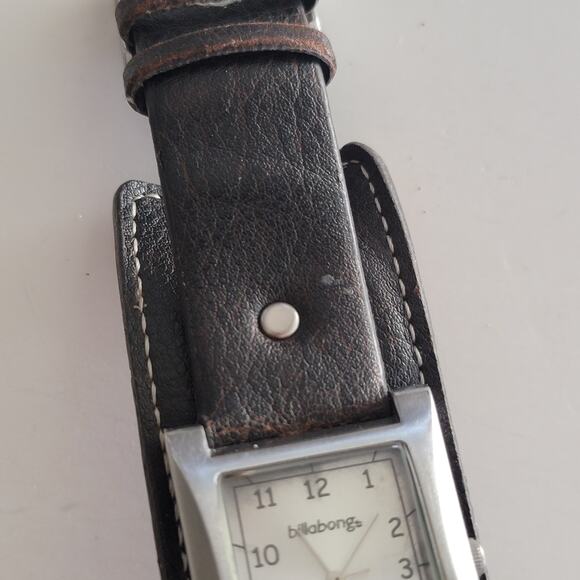 Vintage Watches Billabong Cuff Watch Rectangular Dial Leather Strap 2000s Surf main image 4